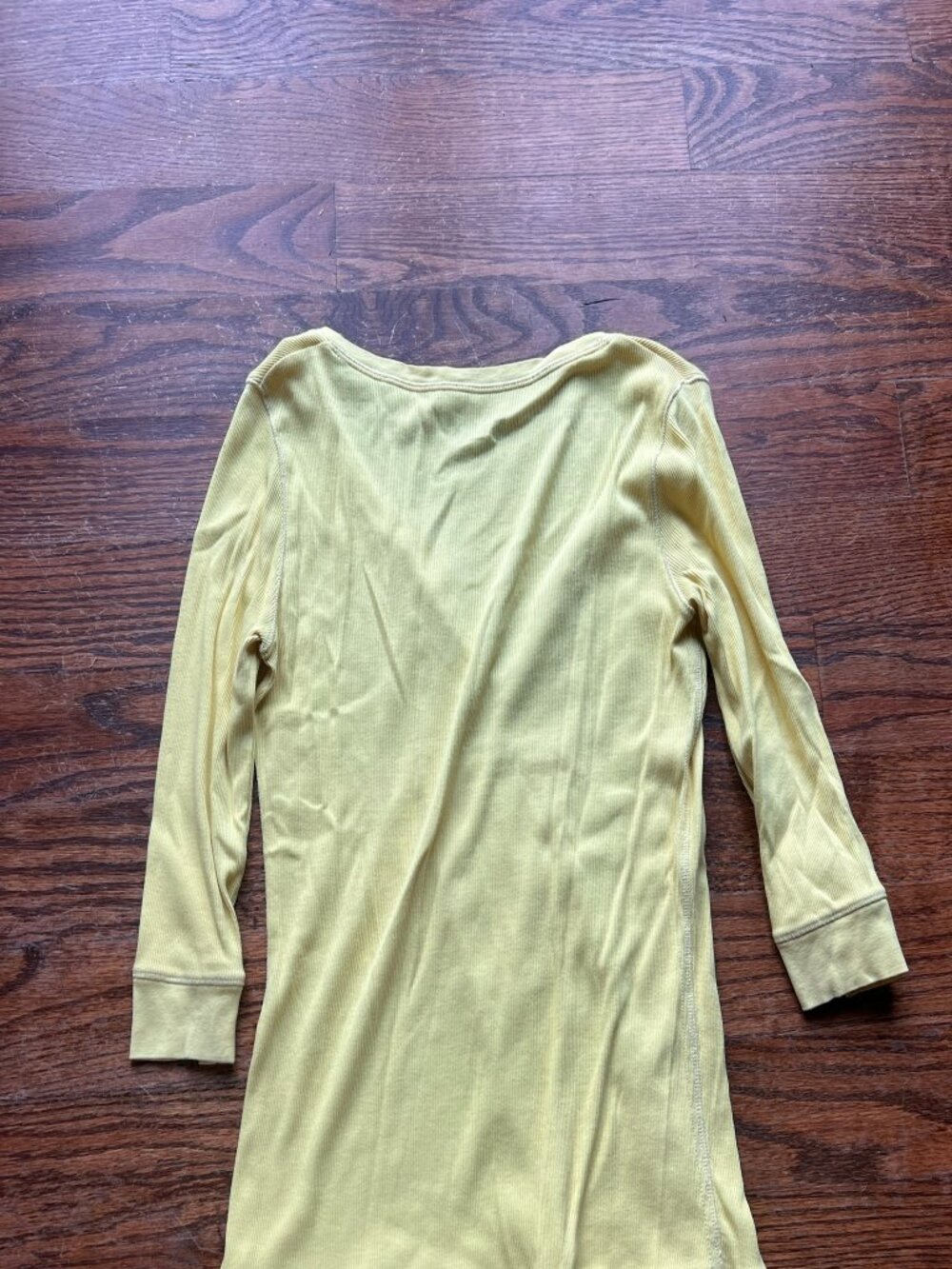 EUC V.S. Tee Shop Yellow Embroidered Henley Top 3/4 Sleeve - Picture 2 of 4